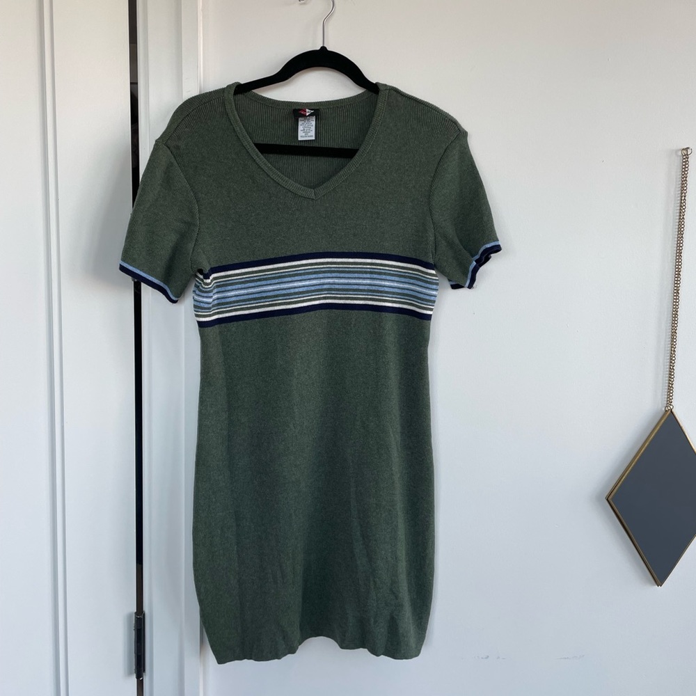 Vintage Y2K/Late 90s No Boundaries T Shirt Sweater Dress Green Blue/White Stripe